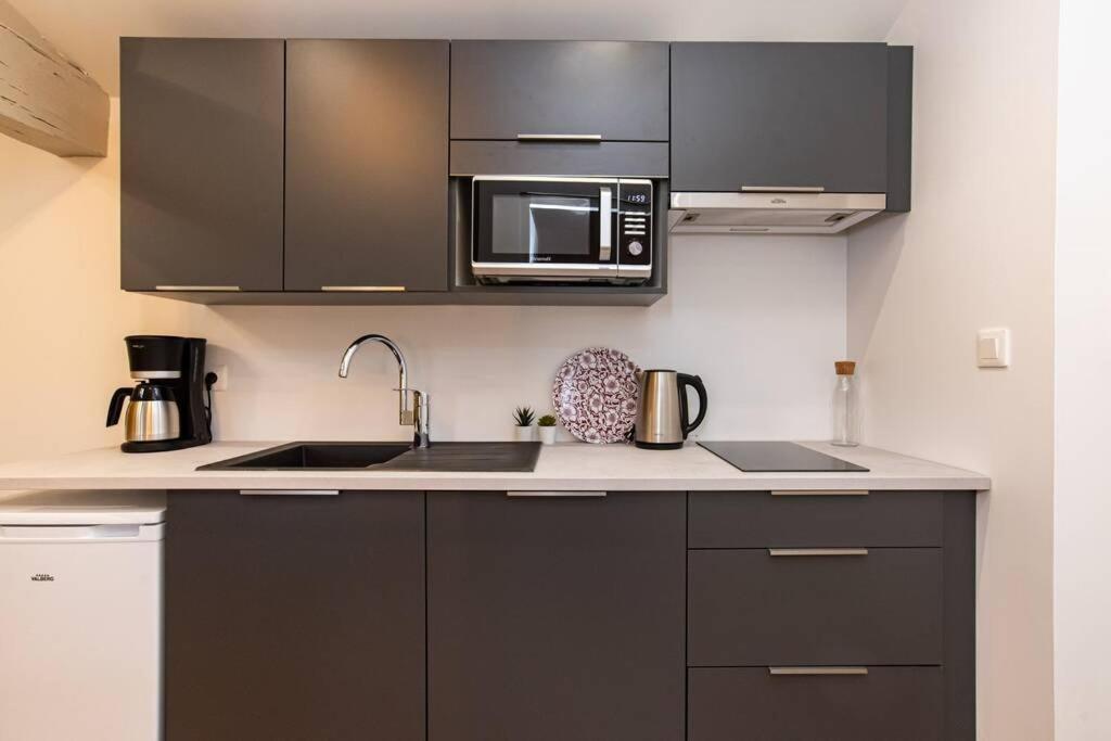 Sunny - T2 Centre Historique Apartment Ажан Екстериор снимка